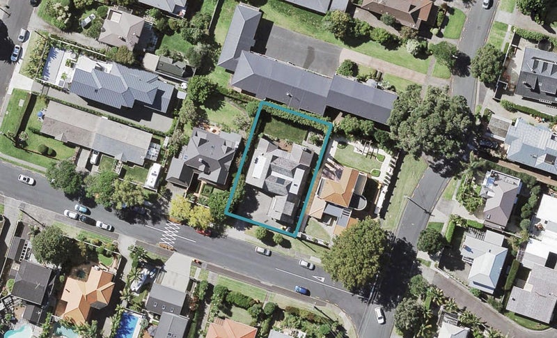 10 Frater Avenue, Milford, Auckland - Carousel 1
