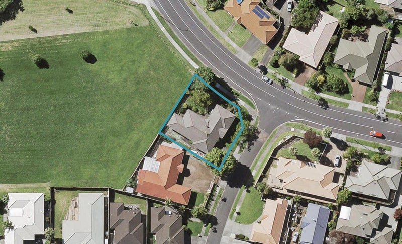 113 Golfland Drive, Golflands, Auckland - Carousel 1
