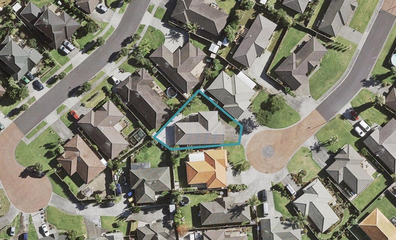 9 Kimptonfields Court, Wattle Downs, Auckland - Carousel 1
