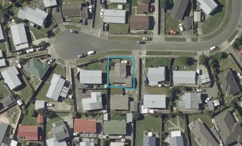 31 Tiller Close, Kelvin Grove, Palmerston North - Carousel 1