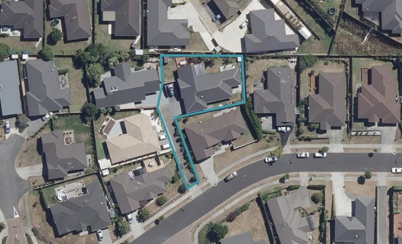 27 The Ford, Huntington, Hamilton - Carousel 1