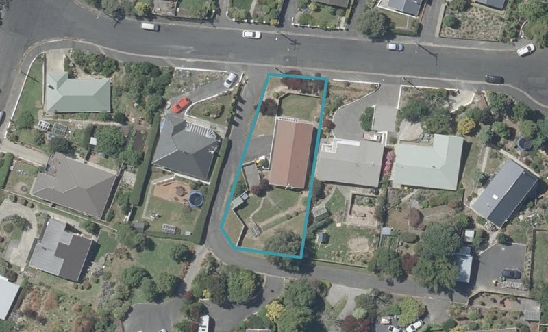 18 Leary Street, Kenmure, Dunedin - Carousel 1