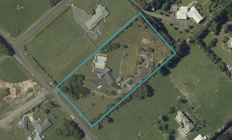 170 Tutaki Road, Kelvin Grove, Palmerston North - Carousel 1