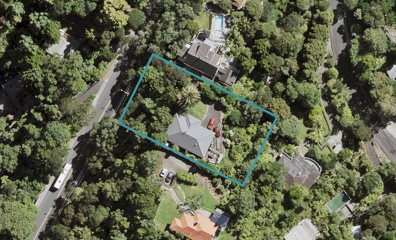 372 Titirangi Road, Titirangi, Auckland - Carousel 1