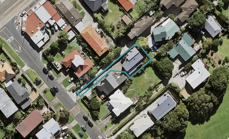 6 Belfast Street, Hillsborough, Auckland - Carousel 1
