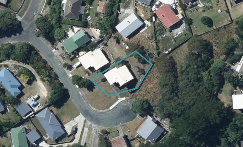5 The Spinney, Titahi Bay, Porirua - Carousel 1