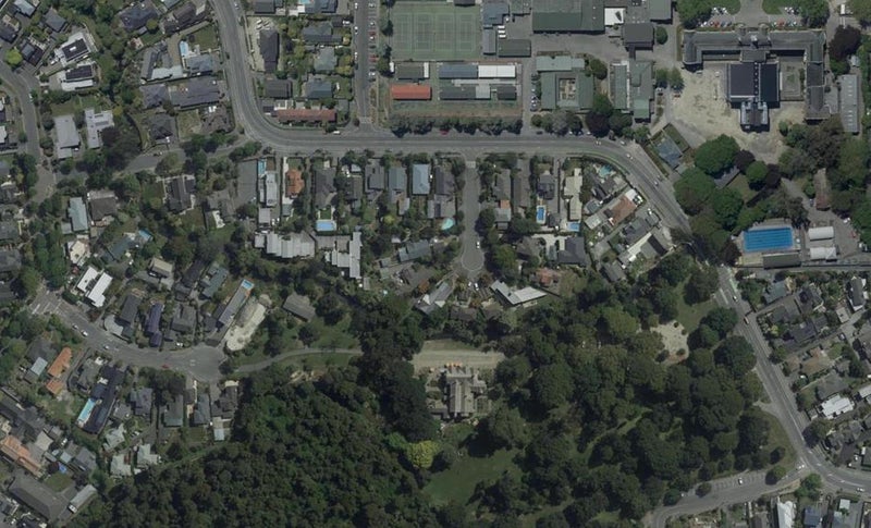 8 Girvan Street, Fendalton, Christchurch - Carousel 1