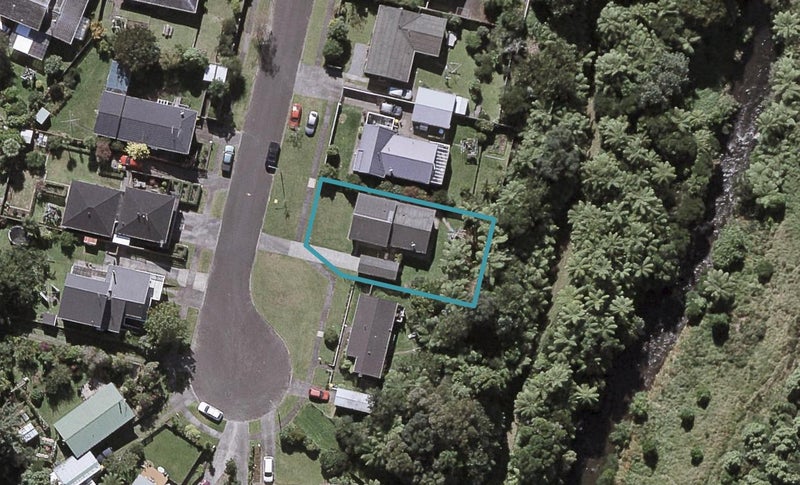 19 Hartland Place, Welbourn, New Plymouth - Carousel 1