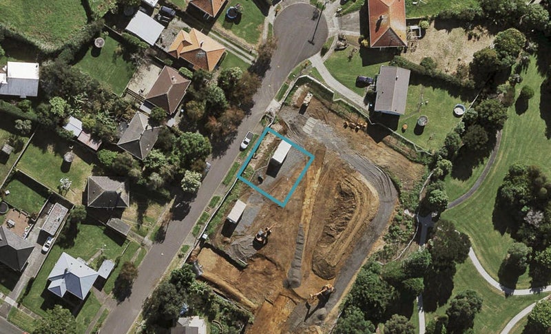 5 Tuata Street, One Tree Hill, Auckland - Carousel 1