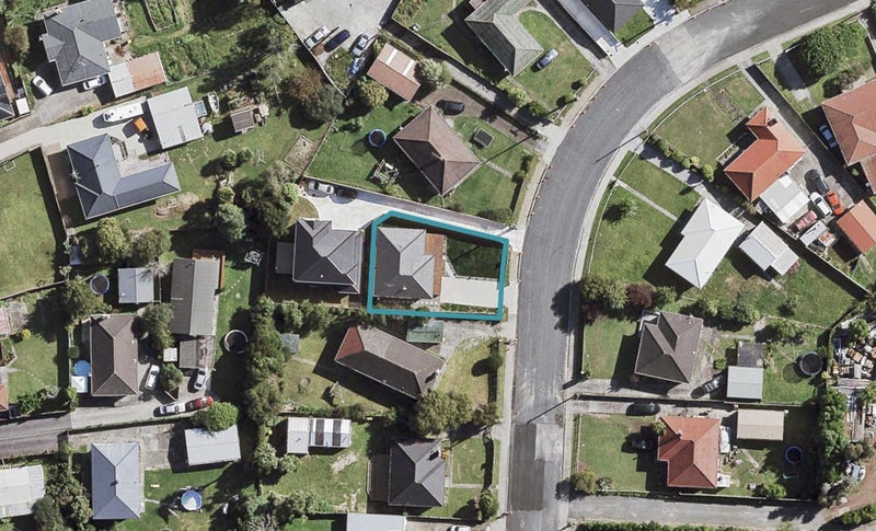 8 Ellen Street, Manurewa East, Auckland - Carousel 1