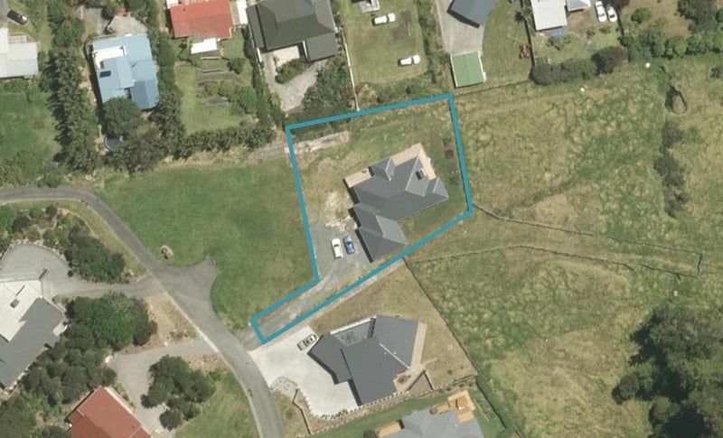 16 Tattley Place, Whangarei - Carousel 1