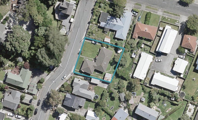 1/5 HINEMOA Street, GRACEFIELD, LOWER HUTT - Carousel 1