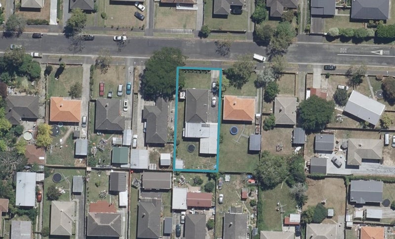 44 Slim Street, Bader, Hamilton - Carousel 1