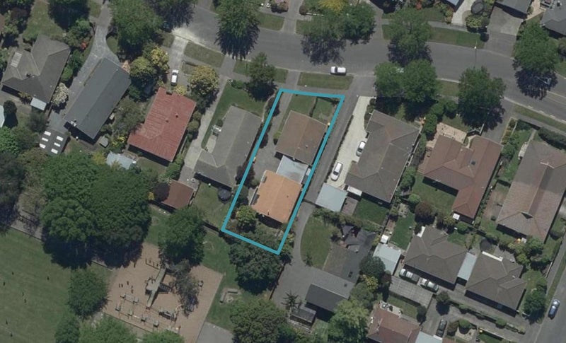 2/51 Woodbury Street, Russley, Christchurch - Carousel 1