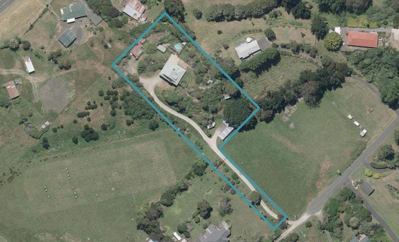 16 Cathro Road, Westmere, Whanganui - Carousel 1