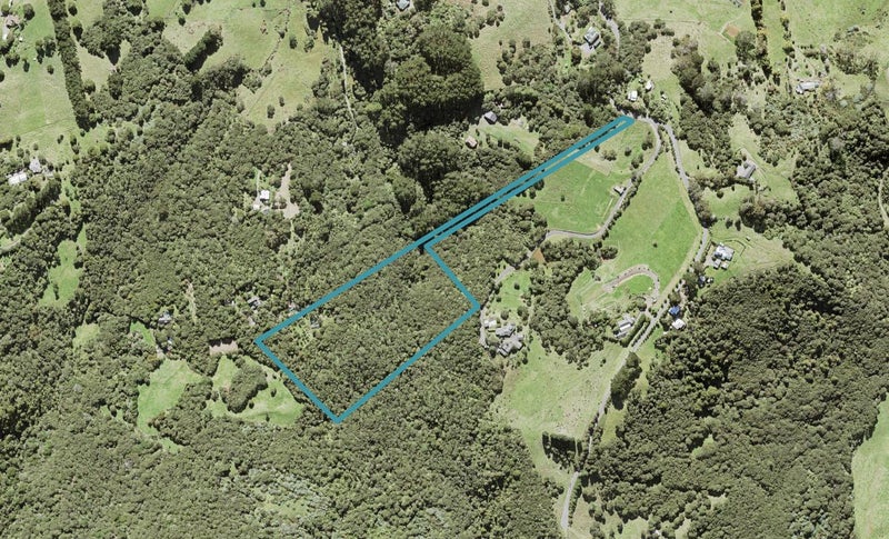 9 Long Road, Waitākere, Auckland - Carousel 1