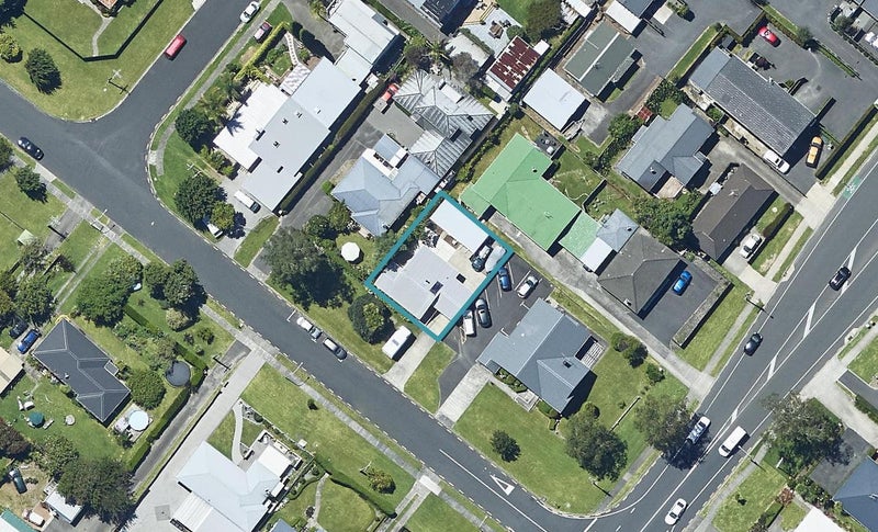 77 Sixteenth Avenue, Tauranga South, Tauranga - Carousel 1