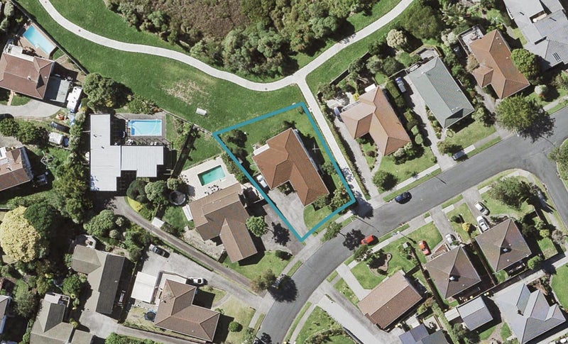 38 Galloway Crescent, Farm Cove, Auckland - Carousel 1