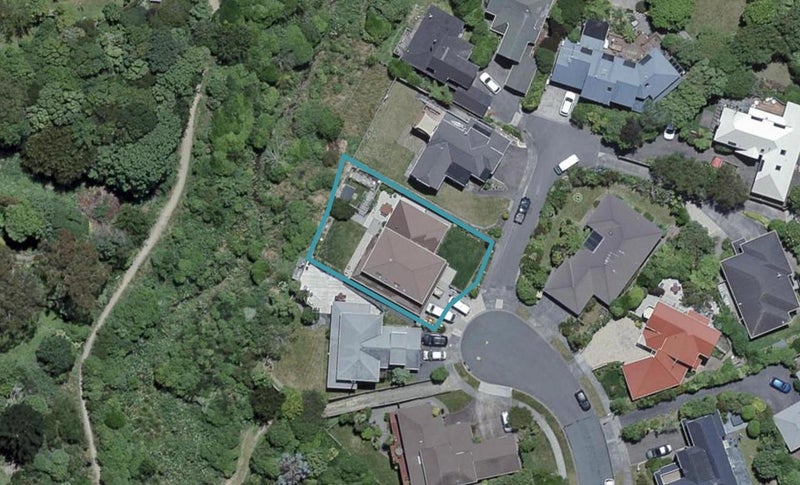 17 Ellwood Place, Churton Park, Wellington - Carousel 1