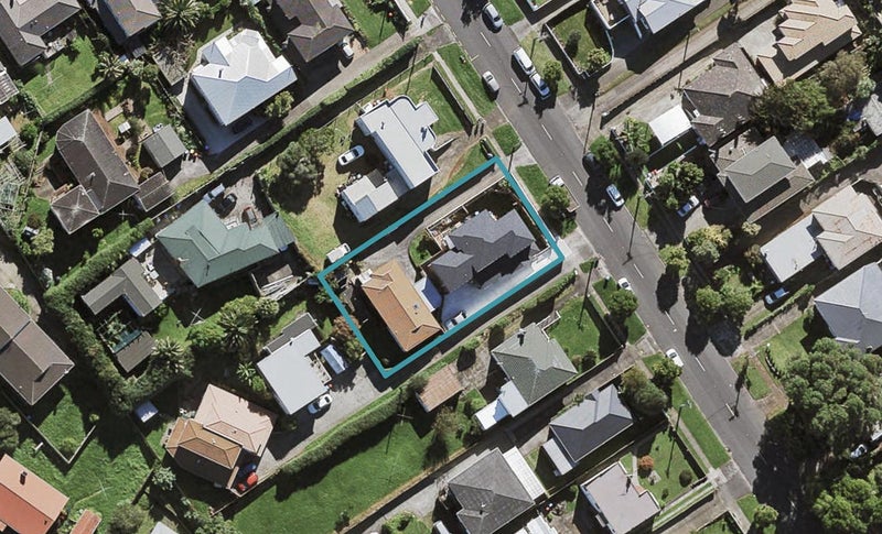 5B Hayr Road, Three Kings, Auckland - Carousel 1