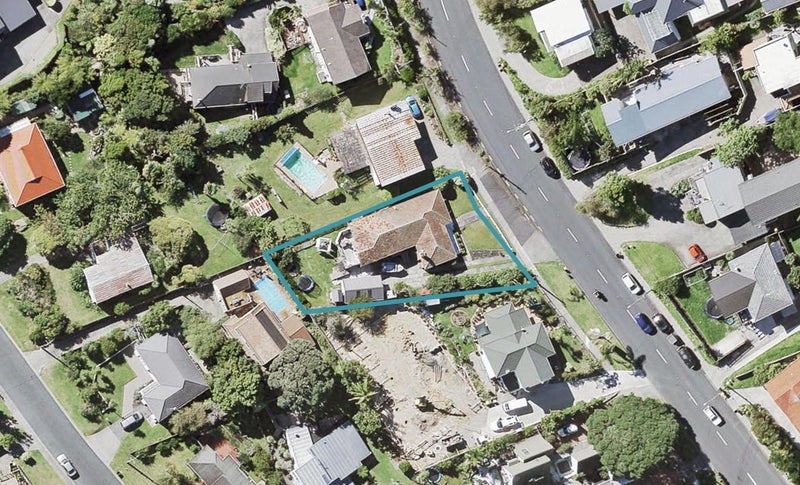 494 Beach Road, Murrays Bay, Auckland - Carousel 1