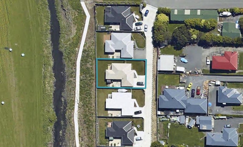 103C Beach Road, Kaikoura - Carousel 1