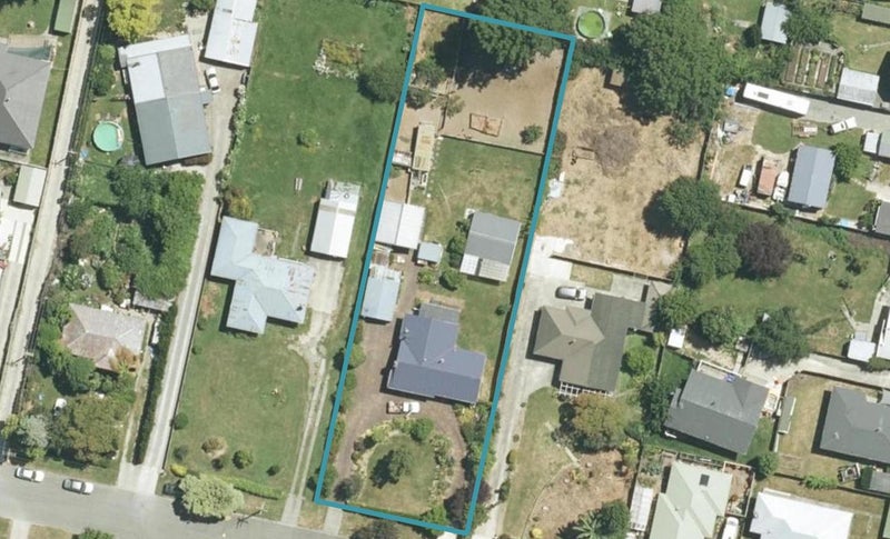 10 Lucas Street, Riversdale, Blenheim - Carousel 1
