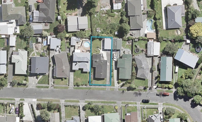15 Tanekaha Street, Stokes Valley, Lower Hutt - Carousel 1