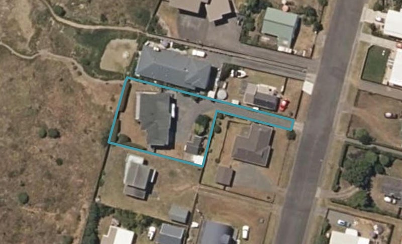 19 Rua Avenue, Waitārere Beach, Levin - Carousel 1