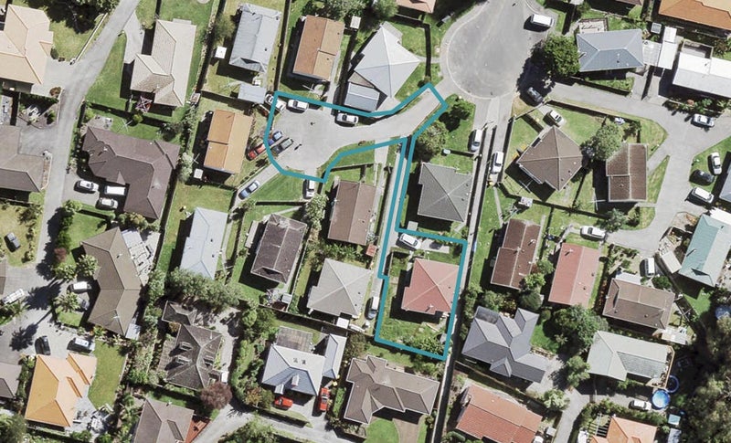 43 Selak Place, Glen Eden, Auckland - Carousel 1