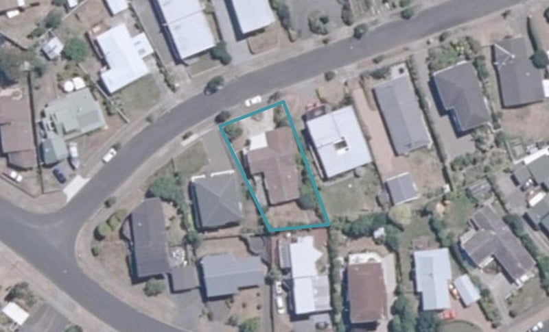 3 Golders Place, Richmond Heights, Taupō - Carousel 1