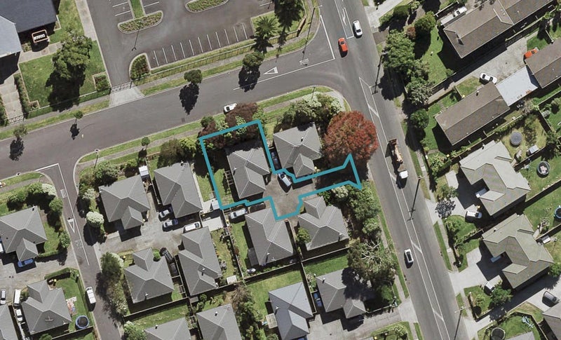 17A Robertson Road, Favona, Auckland - Carousel 1
