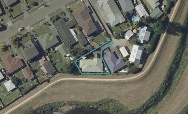 32D Somerset Crescent, Highbury, Palmerston North - Carousel 1