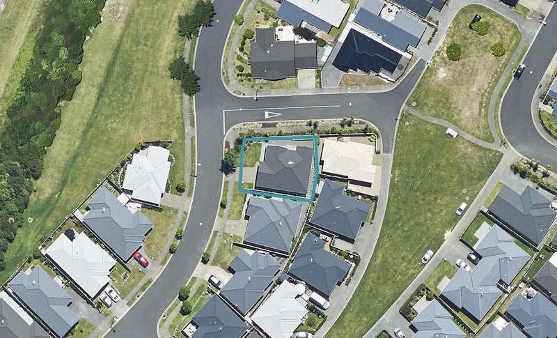 72 Landing Drive, Pyes Pa, Tauranga - Carousel 1