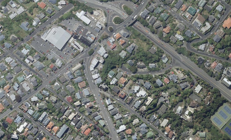6 Strathmore Crescent, Roslyn, Dunedin - Carousel 1