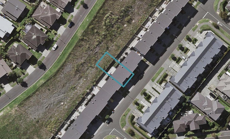 143 Barbarich Drive, Stonefields, Auckland - Carousel 1
