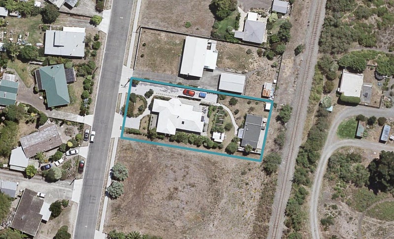 18 Rogers Road, Bay View, Napier - Carousel 1