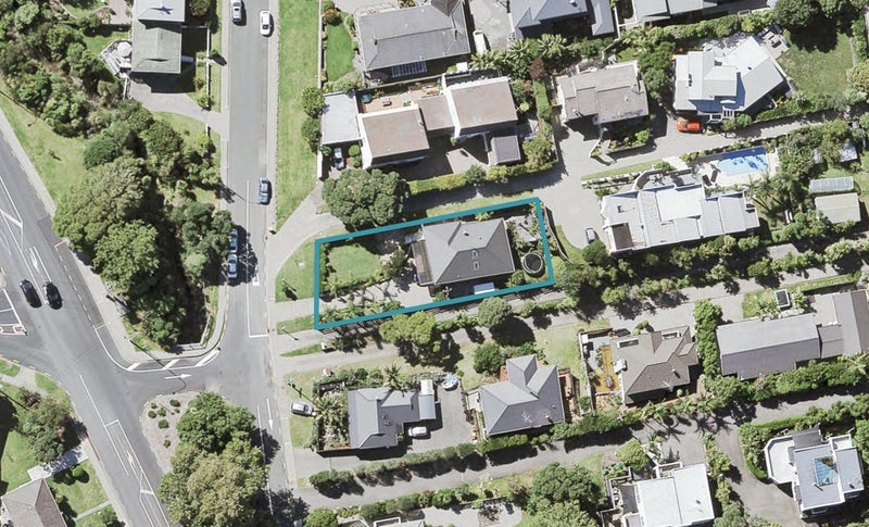 3 Huntly Road, Campbells Bay, Auckland - Carousel 1