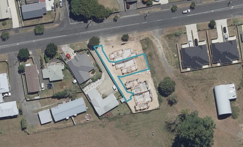 2/39 Saxbys Road, Deanwell, Hamilton - Carousel 1