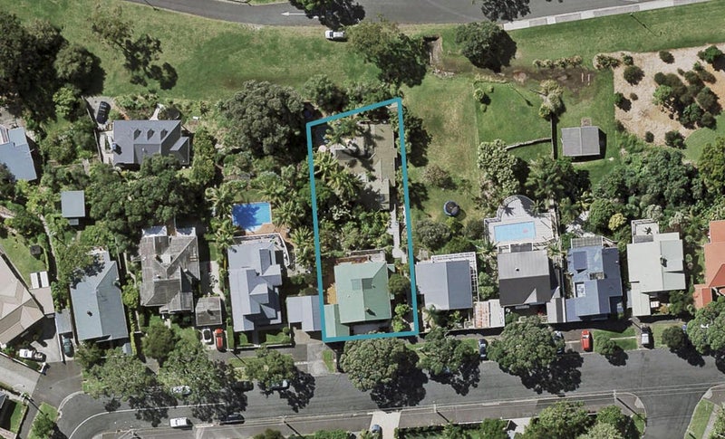 1/44 Waterview Road, Stanley Point, Auckland - Carousel 1