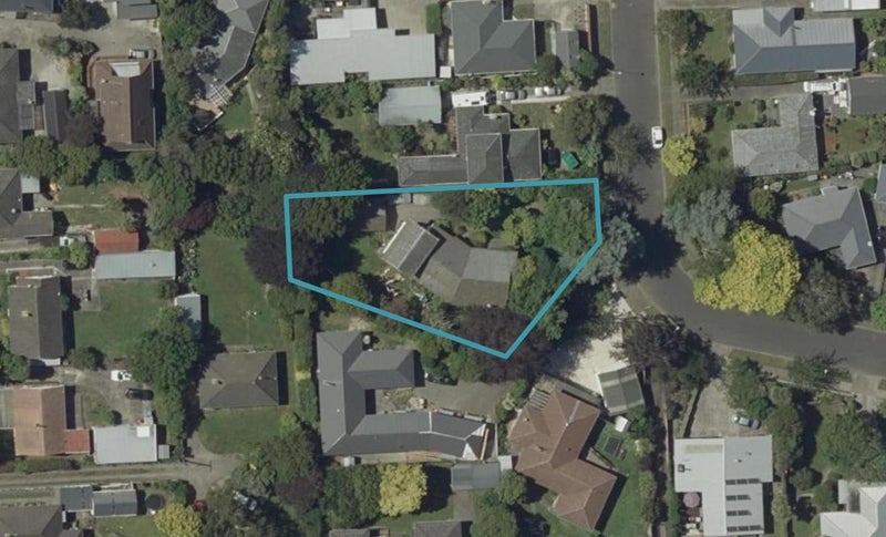8 Surrey Crescent, Hokowhitu, Palmerston North - Carousel 1
