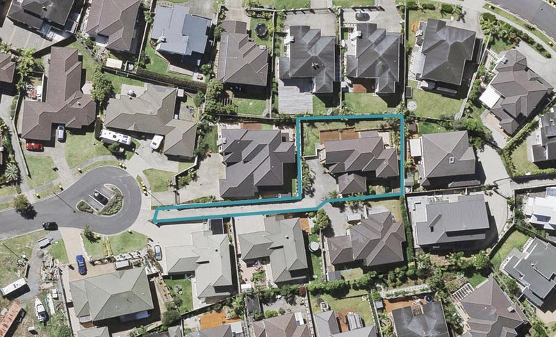 31 Glen Bay Close, Pinehill, Auckland - Carousel 1