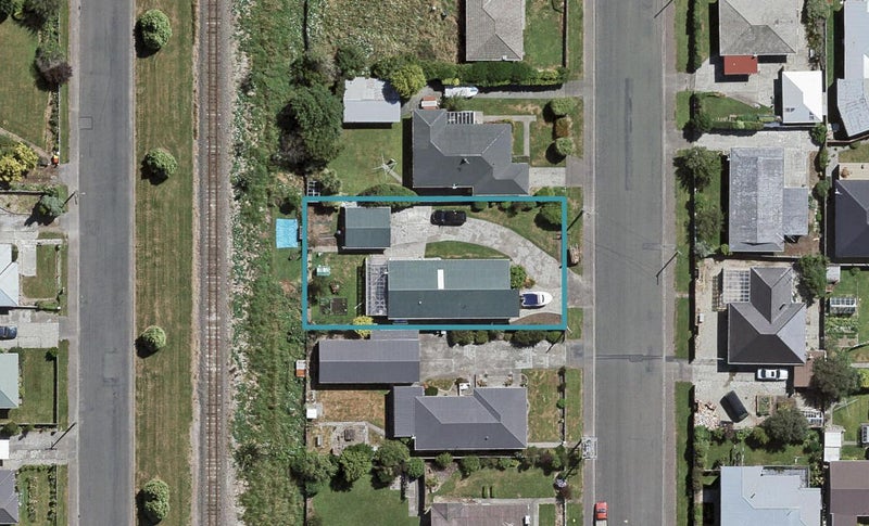 36 Ross Street, Grasmere, Invercargill - Carousel 1