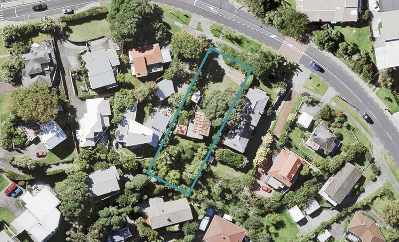548 Beach Road, Rothesay Bay, Auckland - Carousel 1