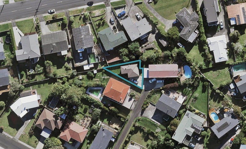 77A Lynden Avenue, Hillcrest, Auckland - Carousel 1