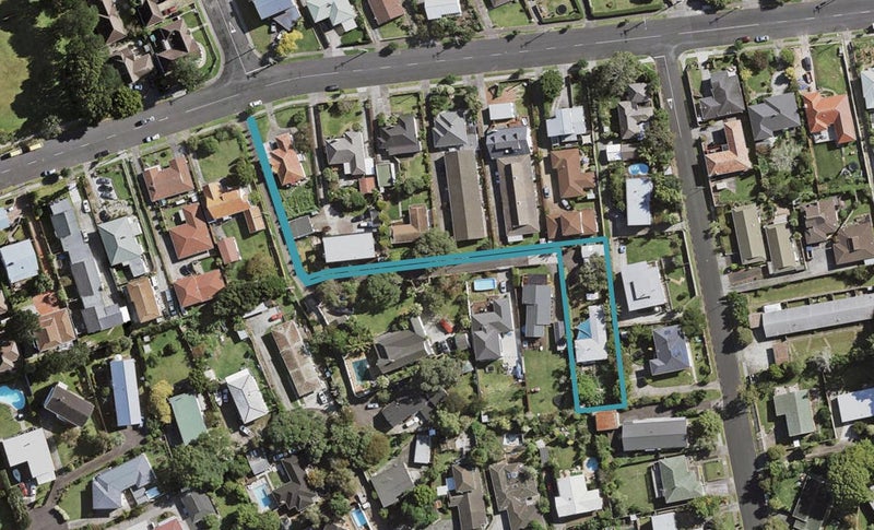 15D Grande Vue Road, Hillpark, Auckland - Carousel 1