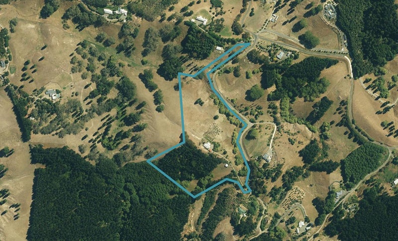 38 Raratu Road, Kahuranaki, Havelock North - Carousel 1