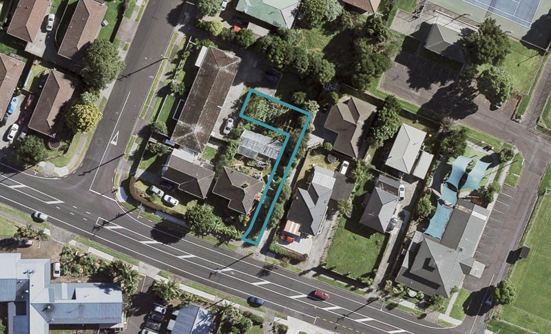 39C Russell Road, Manurewa, Auckland - Carousel 1
