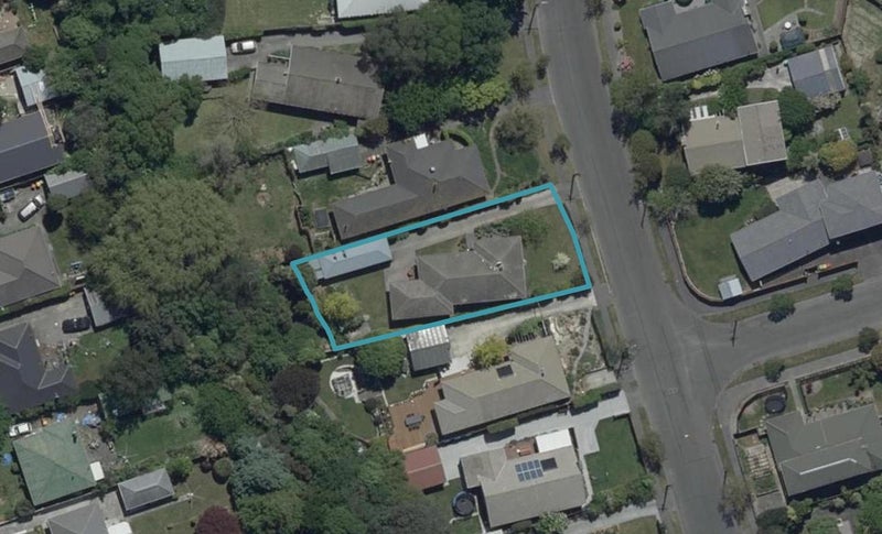 33 Sevenoaks Drive, Bryndwr, Christchurch - Carousel 1