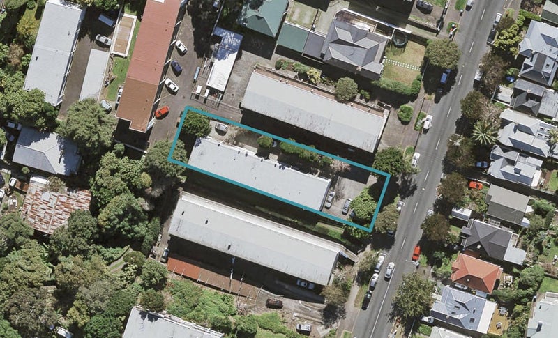 11 Esplanade Road, Mount Eden, Auckland - Carousel 1